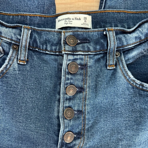 Abercrombie & Fitch The Mom High Rise Jeans Sz. 28 6s - Picture 2 of 4